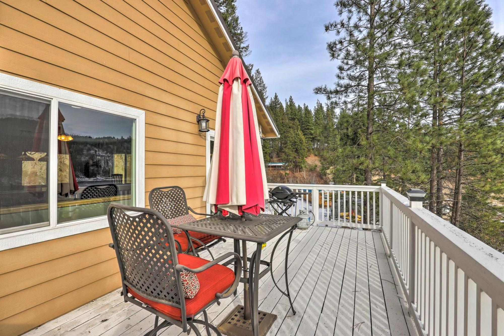 Lake Loon Hillside Cottage With Private Deck! Loon Lake Buitenkant foto